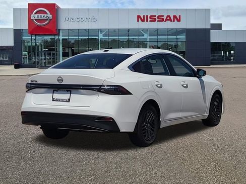 New 2026 Nissan Sentra SV w/ SV Convenience Package FWD image 7