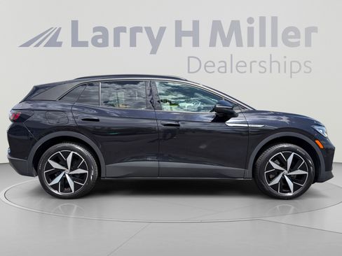 Used 2023 Volkswagen ID.4 Pro S AWD/4WD image 6