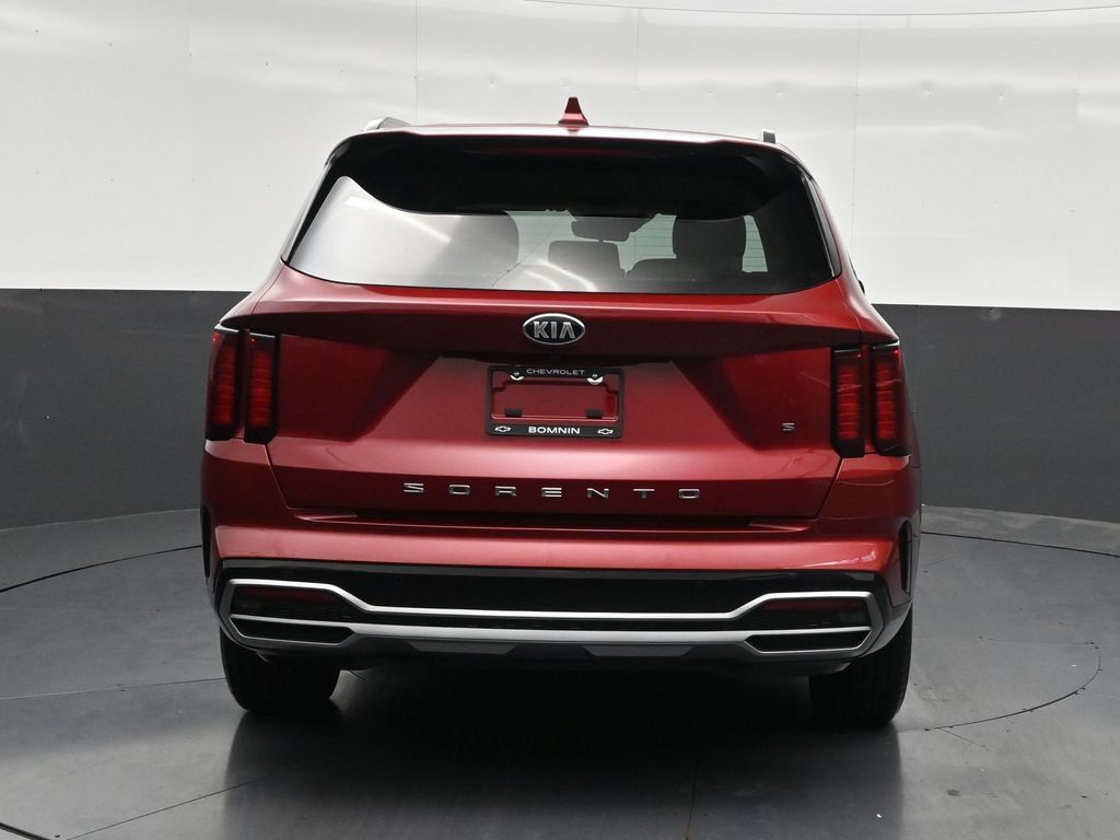 Used 2021 Kia Sorento S FWD image 4