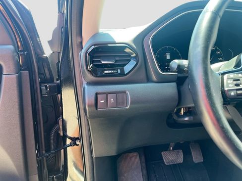 Used 2024 Honda Pilot Touring image 10