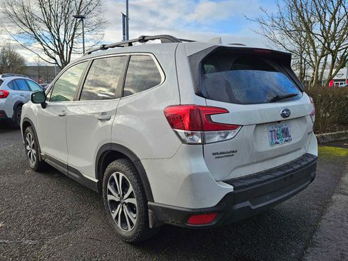 Used 2021 Subaru Forester Limited image 4