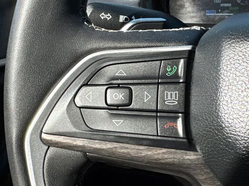 Used 2023 Jeep Grand Cherokee 30th Anniversary image 22