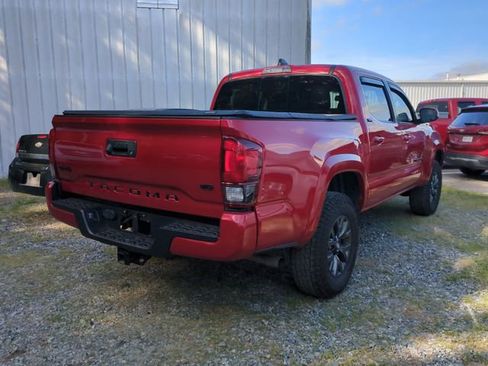 Used 2023 Toyota Tacoma SR5 w/ Technology Package AWD/4WD image 6