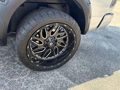 Used 2019 RAM 1500 Express w/ Express Value Package AWD/4WD image 8