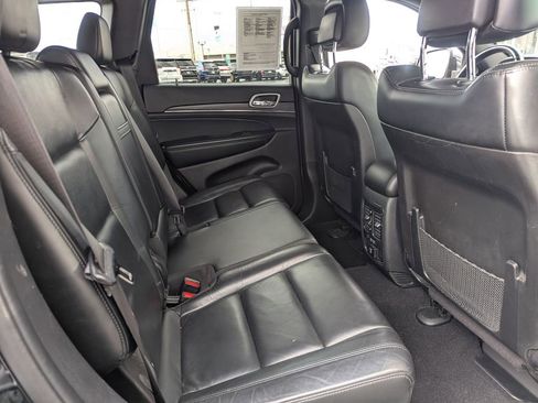 Used 2021 Jeep Grand Cherokee Limited image 34