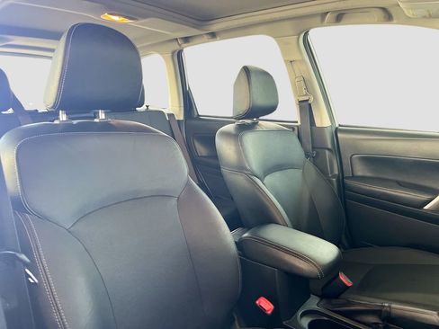 Used 2015 Subaru Forester 2.0XT Touring w/ Eyesight & Navigation System image 28