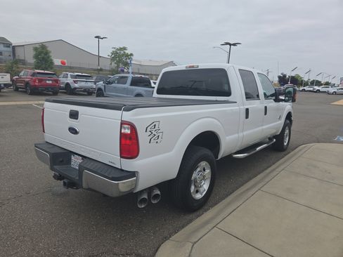 Used 2016 Ford F250 XLT AWD/4WD image 5