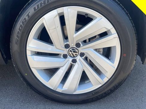 Certified 2022 Volkswagen Atlas Cross Sport SE AWD/4WD image 14