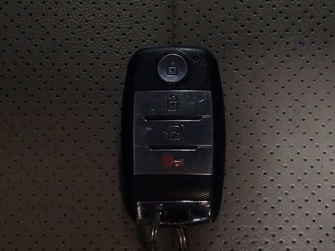 Used 2018 Kia Sorento EX image 32