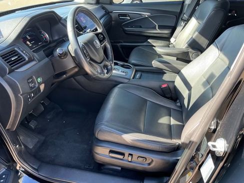 Certified 2022 Honda Pilot Special Edition image 3