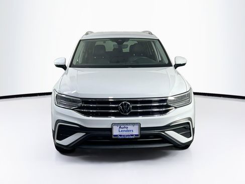 Used 2022 Volkswagen Tiguan SE AWD/4WD image 2