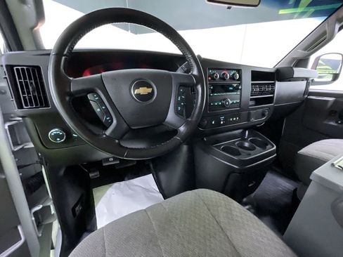 Used 2022 Chevrolet Express 2500 w/ Driver Convenience Package image 17