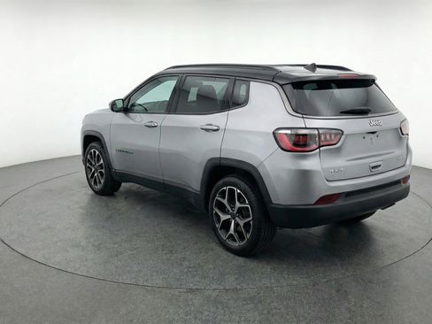 Used 2025 Jeep Compass Limited image 6