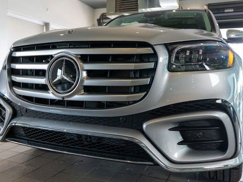 New 2026 Mercedes-Benz GLS 450 4MATIC image 11