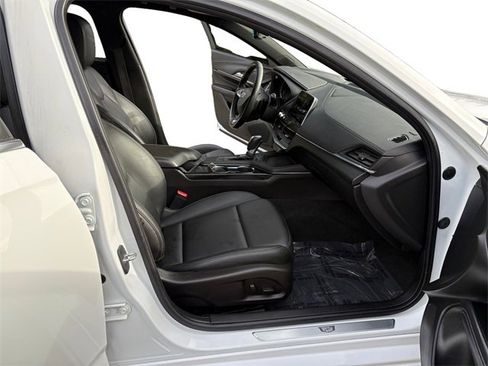 Used 2021 Cadillac CT4 Luxury w/ Cold Weather Package image 11