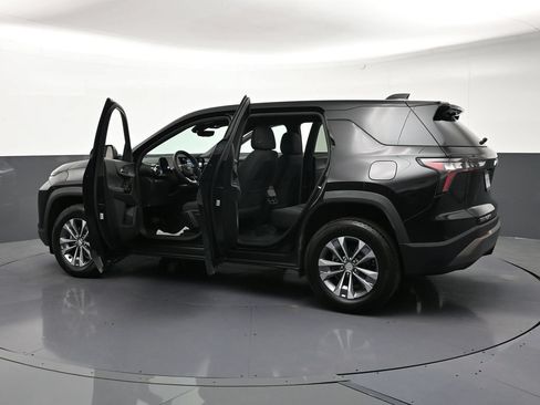 Certified 2025 Chevrolet Equinox LT w/ Safety and Technology Package AWD/4WD image 35