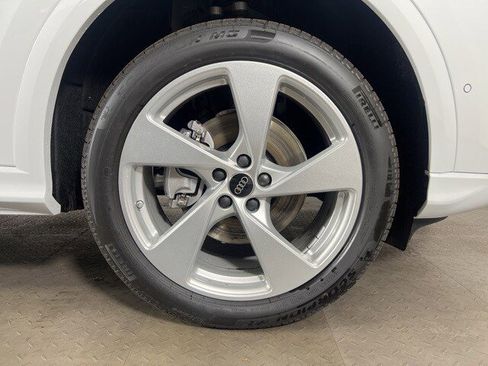 New 2025 Audi Q5 Premium Plus image 9