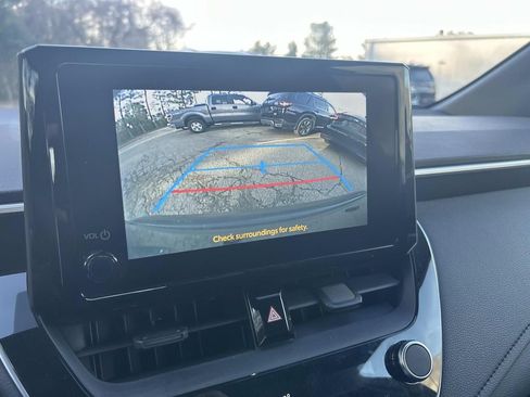 Certified 2024 Toyota Corolla SE w/ Convenience Package image 17