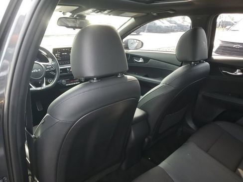 Certified 2023 Kia Forte GT-Line w/ GT-Line Premium Package FWD image 9