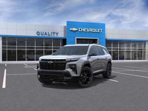 New 2026 Chevrolet Traverse RS w/ LPO, Floor Liner Package FWD image 8