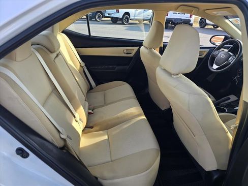 Used 2018 Toyota Corolla LE image 13