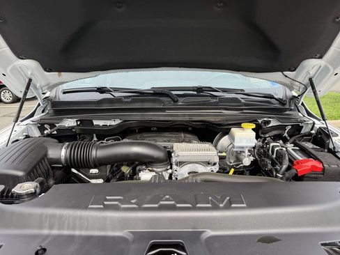 Used 2023 RAM 1500 Laramie AWD/4WD image 13