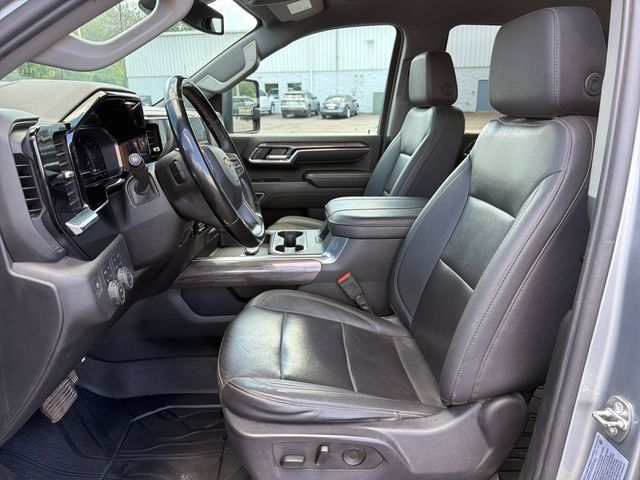 Used 2024 Chevrolet Silverado 2500 LTZ w/ LTZ Convenience Package AWD/4WD image 15