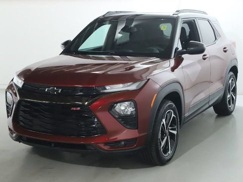 Certified 2023 Chevrolet TrailBlazer RS w/ Sun and Liftgate Package AWD/4WD image 4