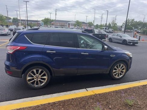 Used 2016 Ford Escape SE w/ SE Chrome Package FWD image 14