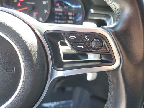 Used 2021 Porsche Macan image 30