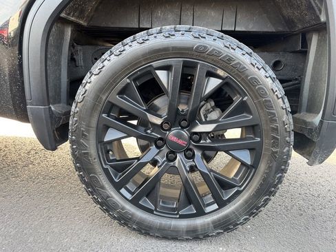 Used 2021 GMC Sierra 1500 Denali w/ Denali Carbonpro Edition image 10