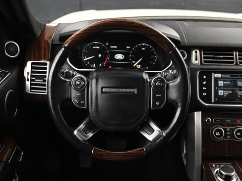 Used 2016 Land Rover Range Rover HSE image 22