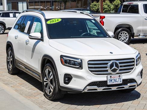 Used 2024 Mercedes-Benz GLB 250 image 3