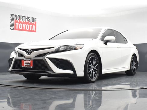 Used 2024 Toyota Camry SE w/ Cold Weather Package AWD/4WD image 32