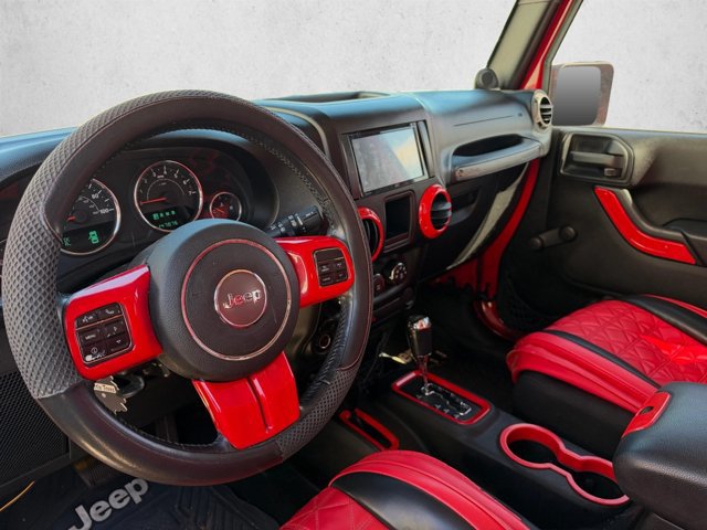 Used 2014 Jeep Wrangler Unlimited Sport w/ Connectivity Group AWD/4WD image 10
