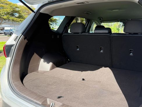 Used 2019 Hyundai Santa Fe SE image 19