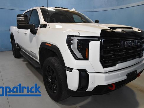 Used 2024 GMC Sierra 2500 AT4 w/ AT4 Premium Plus Package AWD/4WD image 1