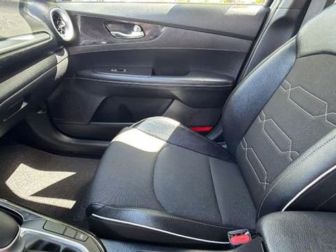 Used 2024 Kia Forte GT-Line w/ GT-Line Premium Package FWD image 22