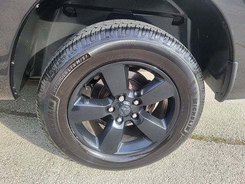 Used 2015 RAM 1500 ST w/ ST Popular Equipment Group RWD image 31