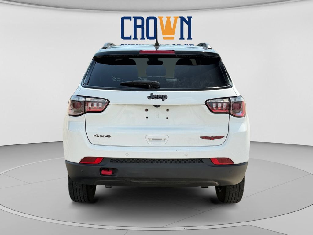 Used 2023 Jeep Compass Trailhawk w/ Sun and Sound Group AWD/4WD image 4