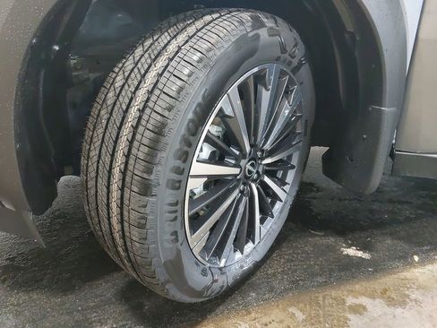 New 2026 Nissan Pathfinder Platinum AWD/4WD image 34