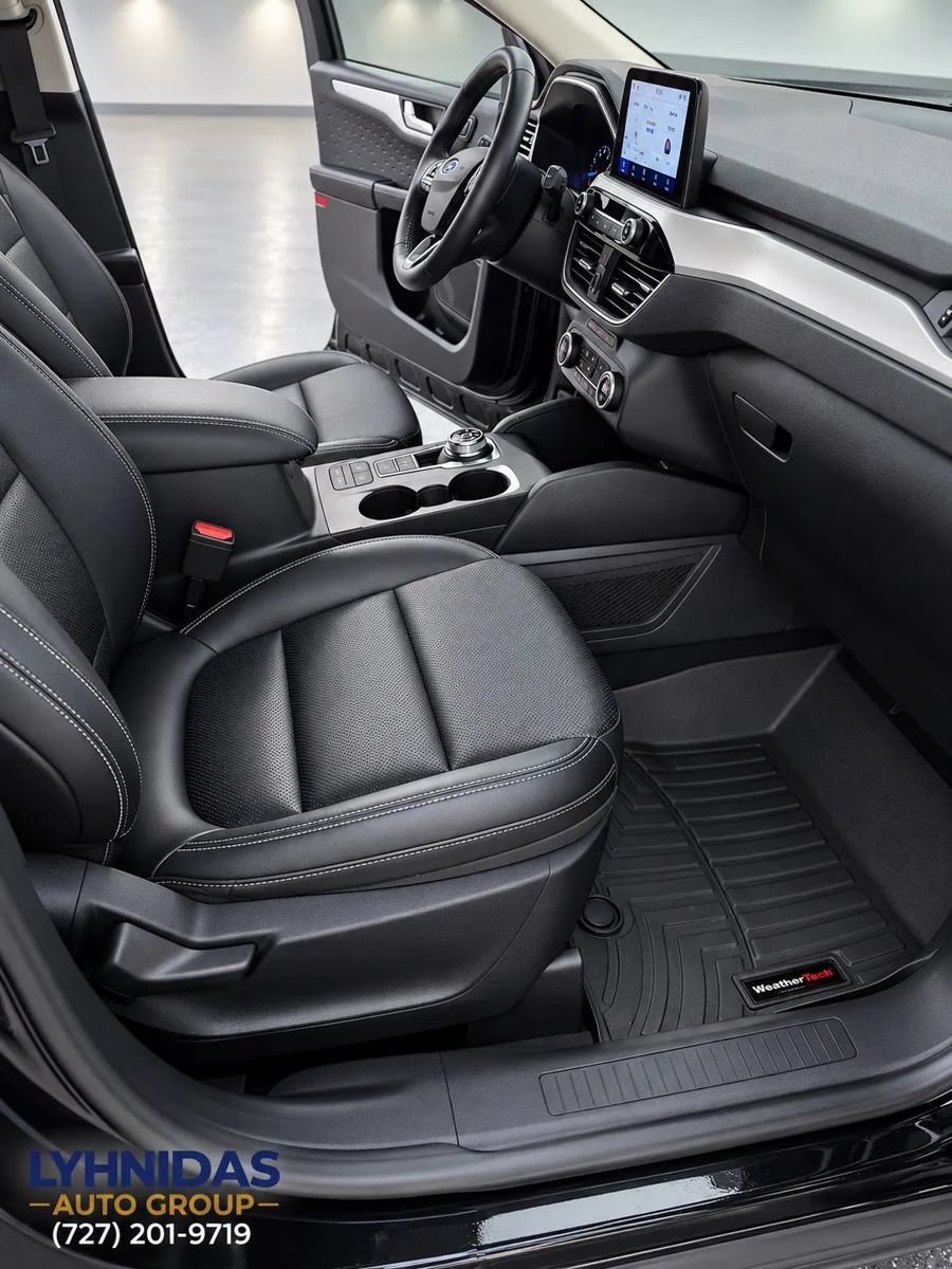 Used 2020 Ford Escape SEL FWD image 9