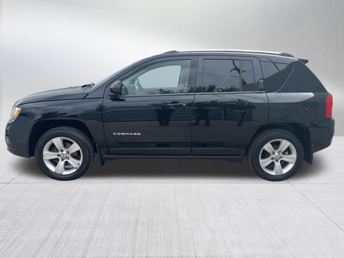 Used 2013 Jeep Compass Latitude FWD image 4