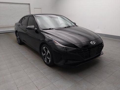 Used 2023 Hyundai Elantra SEL w/ Convenience Package FWD image 13