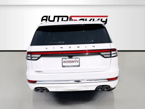 Used 2025 Lincoln Aviator Black Label AWD/4WD image 6