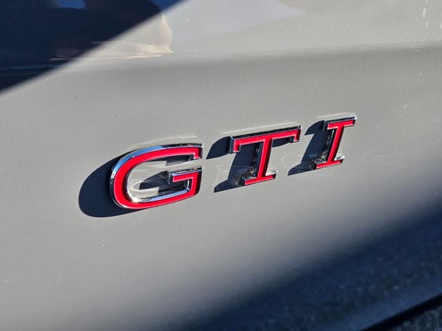 New 2026 Volkswagen GTI SE FWD image 17