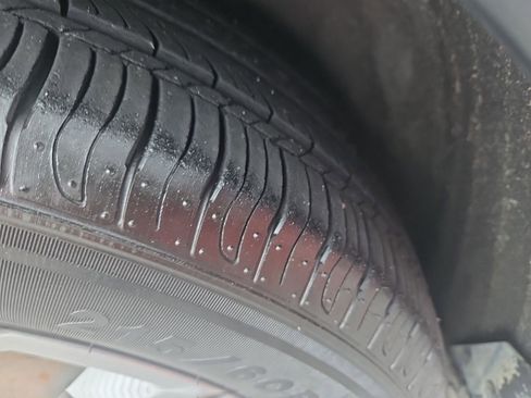 Used 2022 Nissan Kicks S FWD image 3