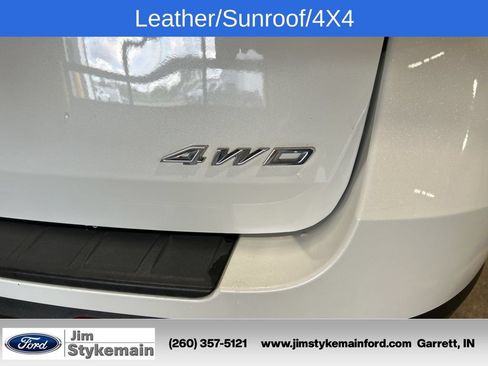 Used 2023 Ford Explorer XLT AWD/4WD image 13