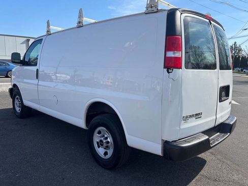 Used 2015 GMC Savana 2500 image 3