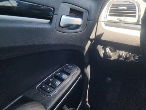 Used 2023 Chrysler 300 Touring w/ Sport Appearance Package RWD image 32
